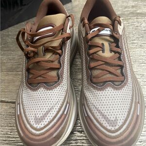 Nike Vomero Plus QS size 10 NWT and box off Noir/ Pecan